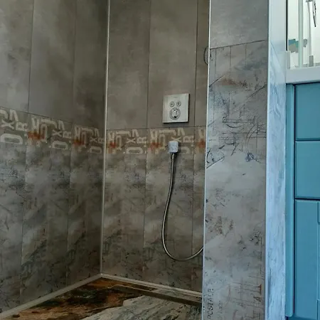 Zarik 酒店 马尔马里斯